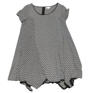 Super cute summer dress! (doubles as a swimsuit coverup!)